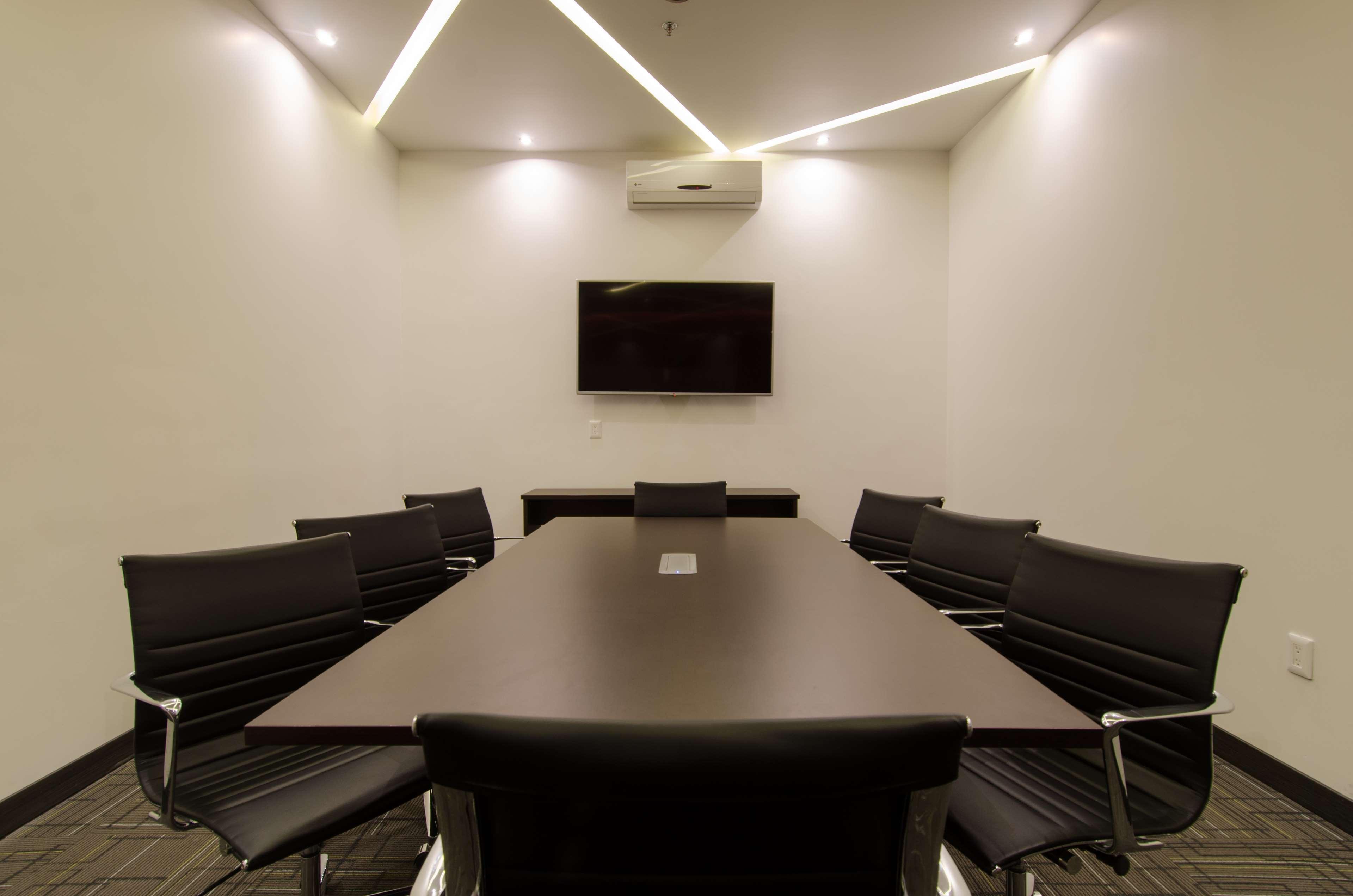 Ramada Encore By Wyndham Aguascalientes Buitenkant foto
