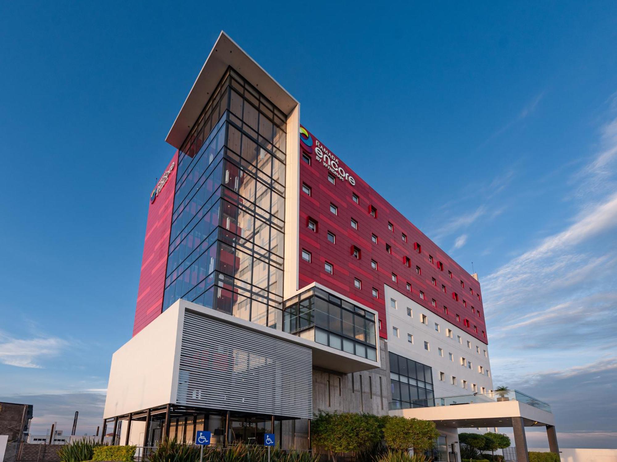 Ramada Encore By Wyndham Aguascalientes Buitenkant foto