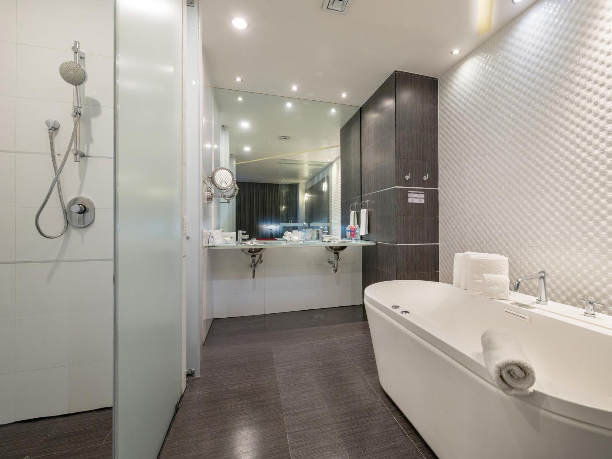 Ramada Encore By Wyndham Aguascalientes Buitenkant foto